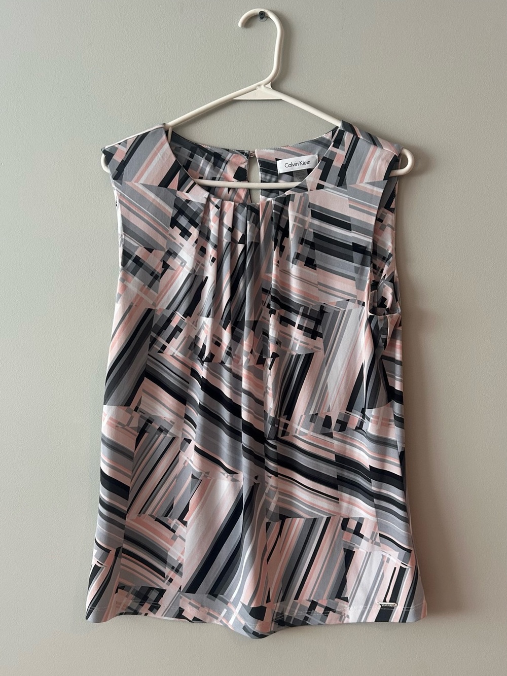 Calvin Klein Pink, Black & Gray Geometric Sleeveless Blouse